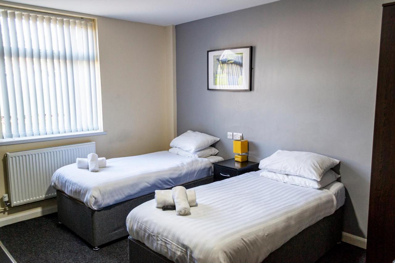 Lymedale Suites Studios & Aparthotel In Newcastle Under Lyme & Stoke Eksteriør bilde