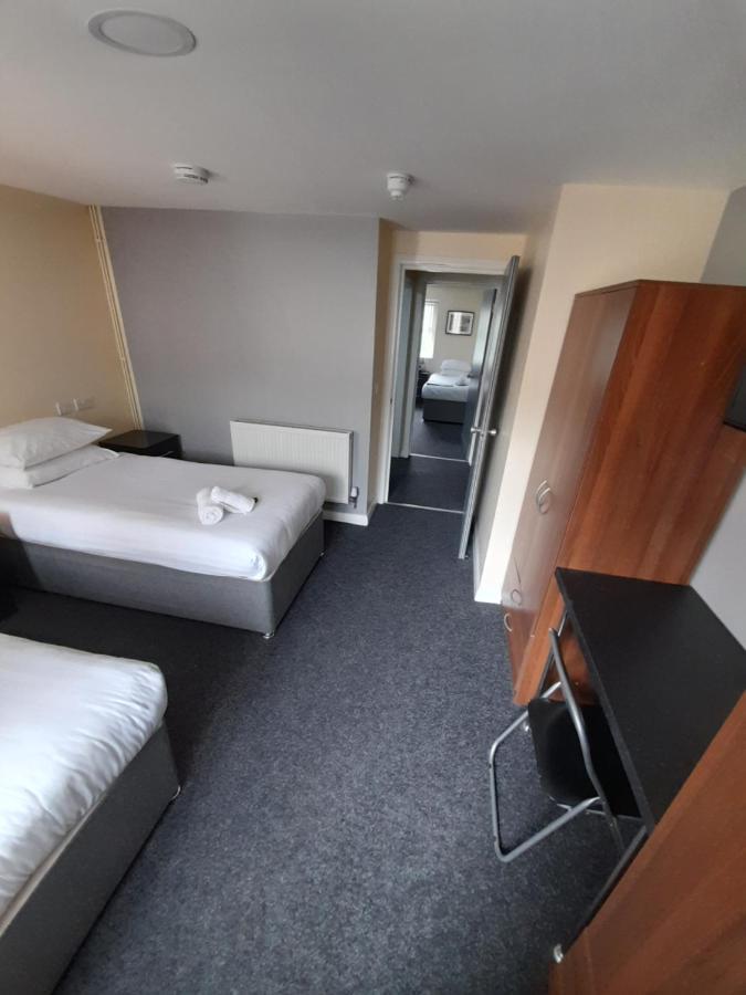 Lymedale Suites Studios & Aparthotel In Newcastle Under Lyme & Stoke Eksteriør bilde